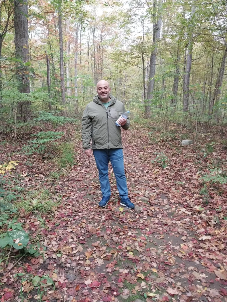 Before finding stability, Khaldoun navigated his new life in Canada one delivery at a time. His Uber Eats journey reflects the determination many newcomers show while rebuilding their futures.