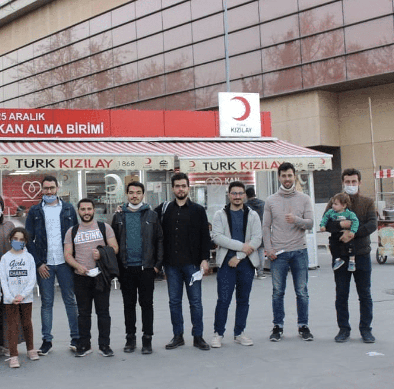 Yaseen and MASEER community members donating blood to support the community in Turkey.